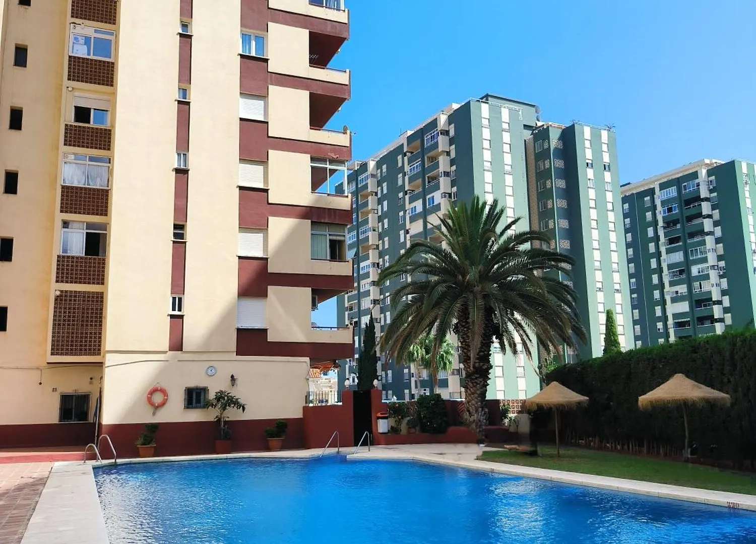 Fuengirola Beach And Holidays 0*,